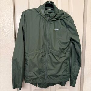 Nike Hooded Windbreaker